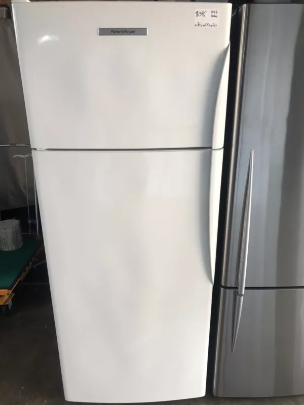 Fisher & Paykel 447 Litre right hand opening Fridge Freezer Alabaster